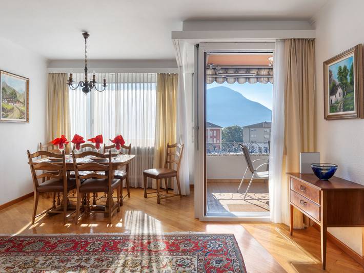 Ferienwohnung für 4 Personen, mit Balkon und Seeblick sowie Ausblick in Brissago - 3