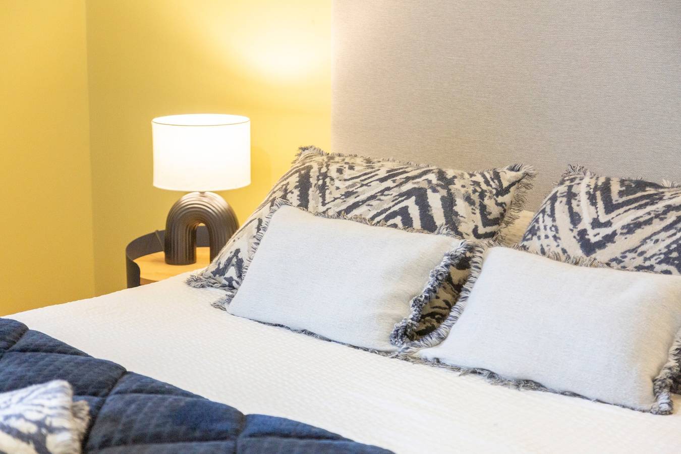 Chambre double Supérieure 'Madame De La Fayette' avec terrasse partagée, jardin partagé et Wi-Fi in Concarneau, Côte de Cornouaille