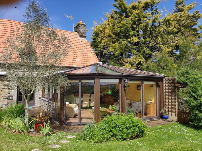 Location de vacances pour 2 personnes, avec jardin à Vains - 2