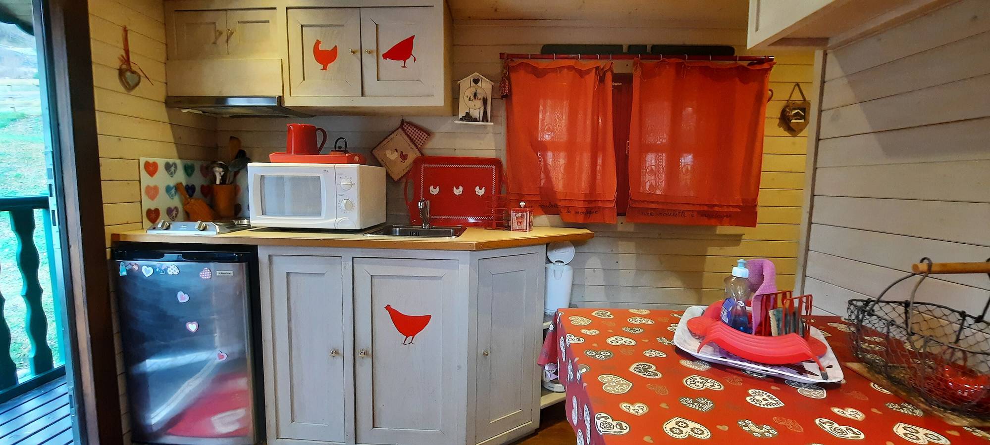 Roulotte Rhododendron - Gavarnie in Gèdre, Pyrenees National Park