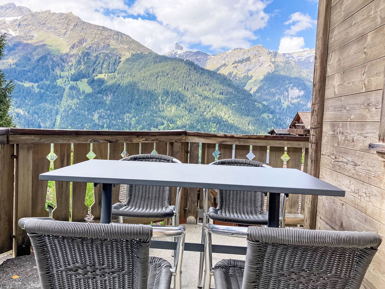 Geheel appartement, Chalet Sunnsyta; in Wengen, Lauterbrunnen