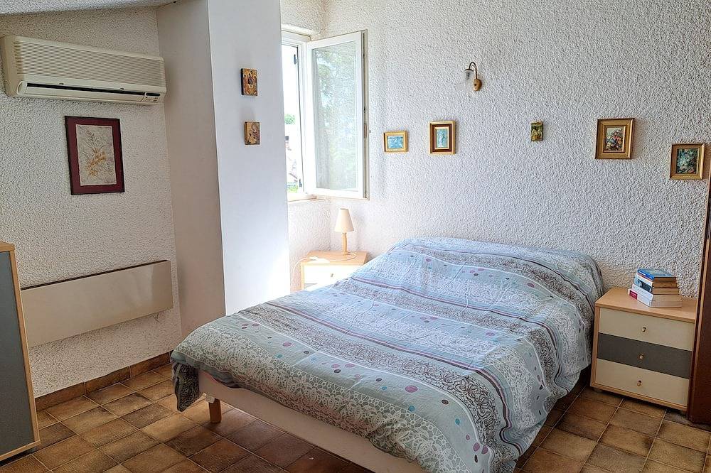 Apartamento entero, Mini Villa Avec Jardin à 50 m Plage in Borgo, Región de Bastia