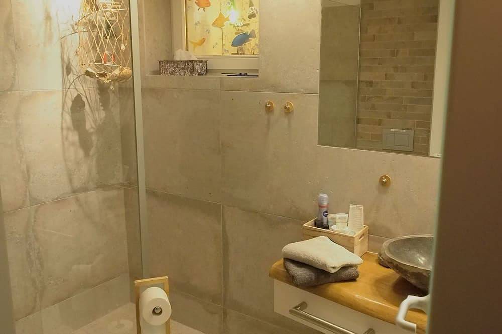 Charming 3-room rustico in a quiet & sunny location with beautiful lake view in Piancassone, Trarego Viggiona