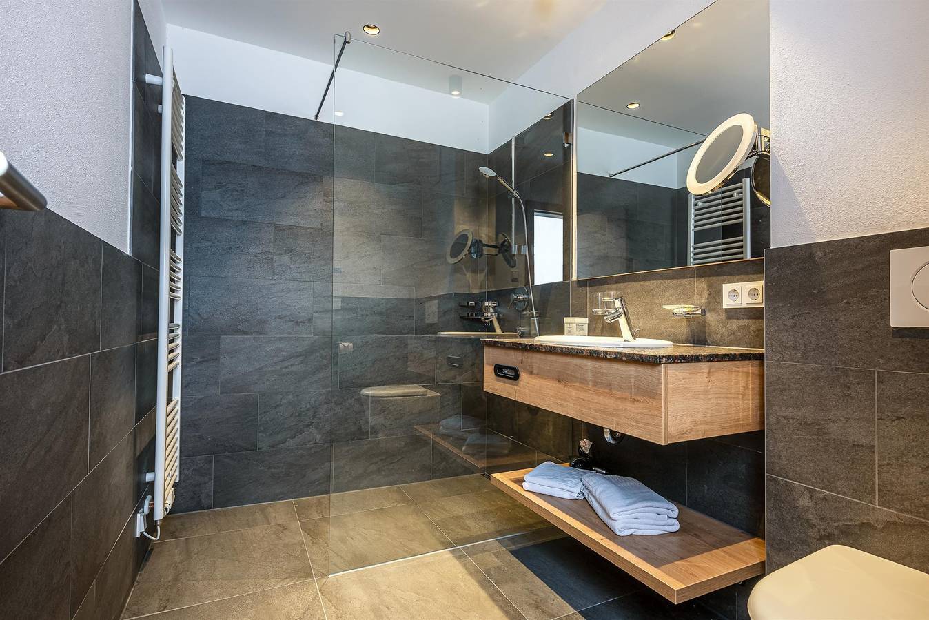 Dreibettzimmer inkl. Üf mit Dusche, Wc in Abtenau, Tennengau