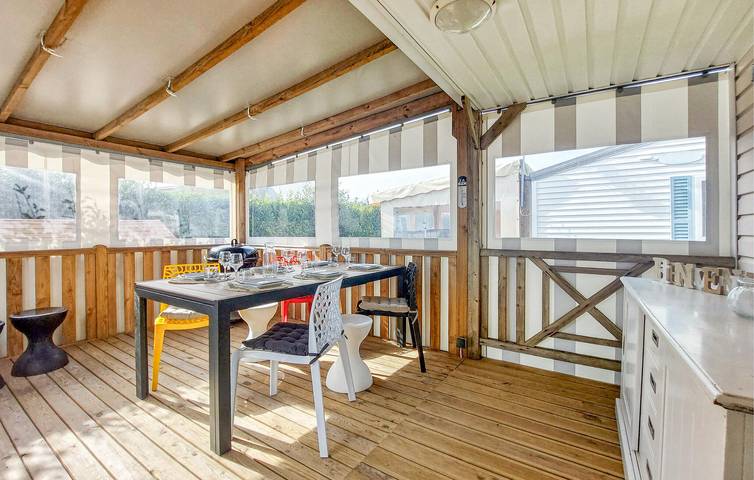 Camping pour 6 personnes, avec terrasse ainsi que jardin et piscine en Ille-et-Vilaine - 3