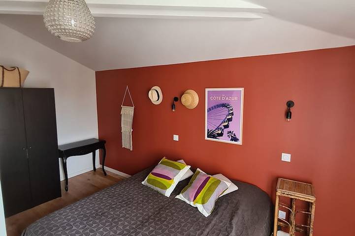 Location de vacances pour 8 personnes, avec terrasse et jardin dans Le Gillieux - 4