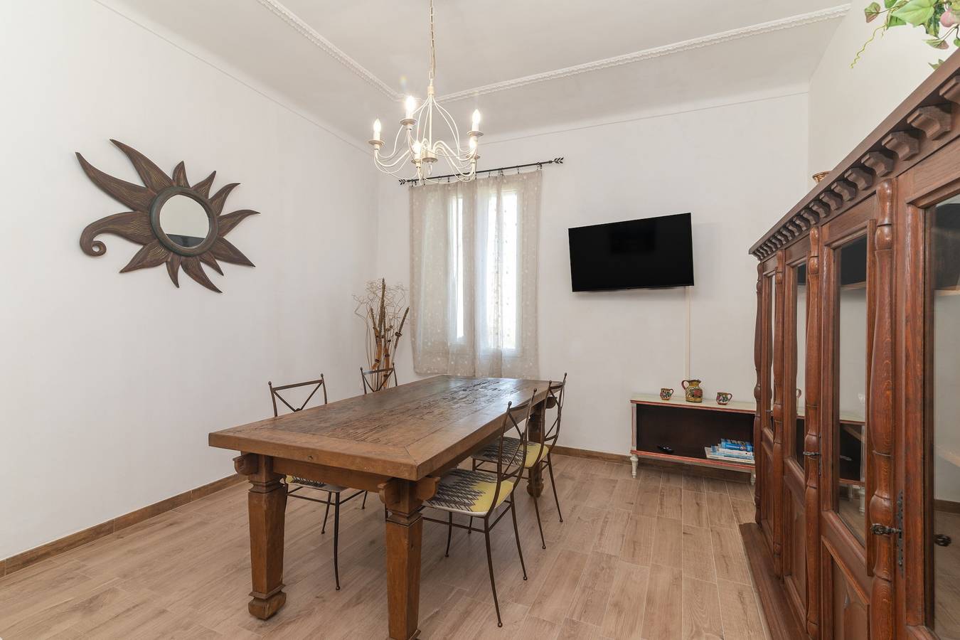 Casa vacanze 'Maison Chloe 2' vicino alla spiaggia con balcone, terrazza e Wi-Fi in Parco Nazionale dell'Arcipelago di La Maddalena, Isola della Maddalena
