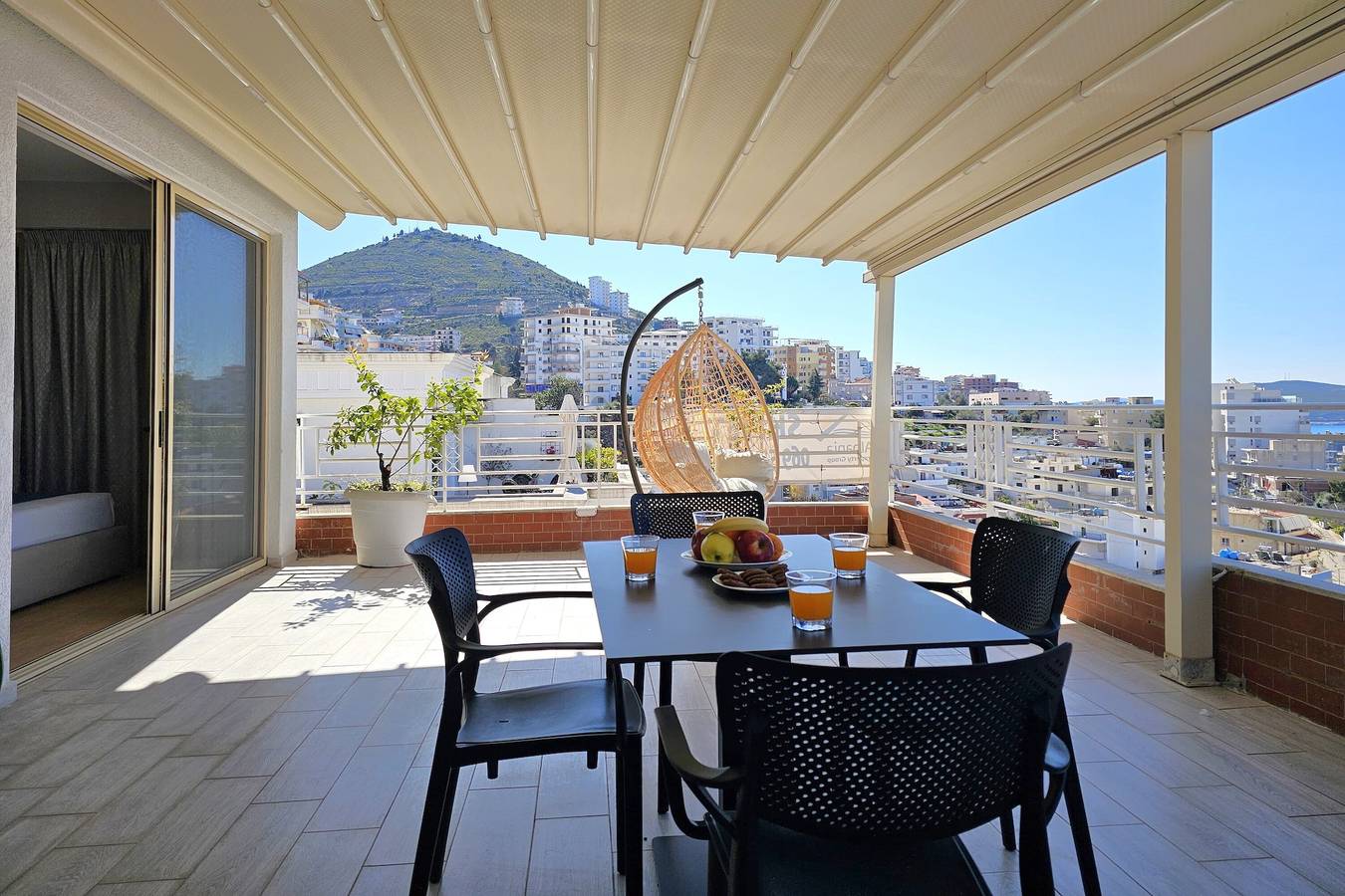 Penthaus für 4 Personen mit Meerblick in Sarandë, Vlorë