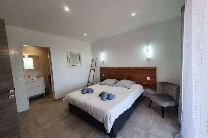Appartement entier, Résidence Mina 4*-appartement T2 vue mer in Sainte-Lucie de Porto-Vecchio, Zonza