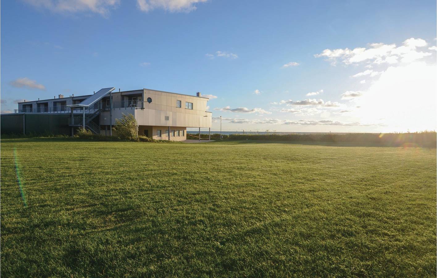 Ganze Ferienwohnung, Apartment am Strand mit Babybett und Terrasse in Schönhagen, Brodersby