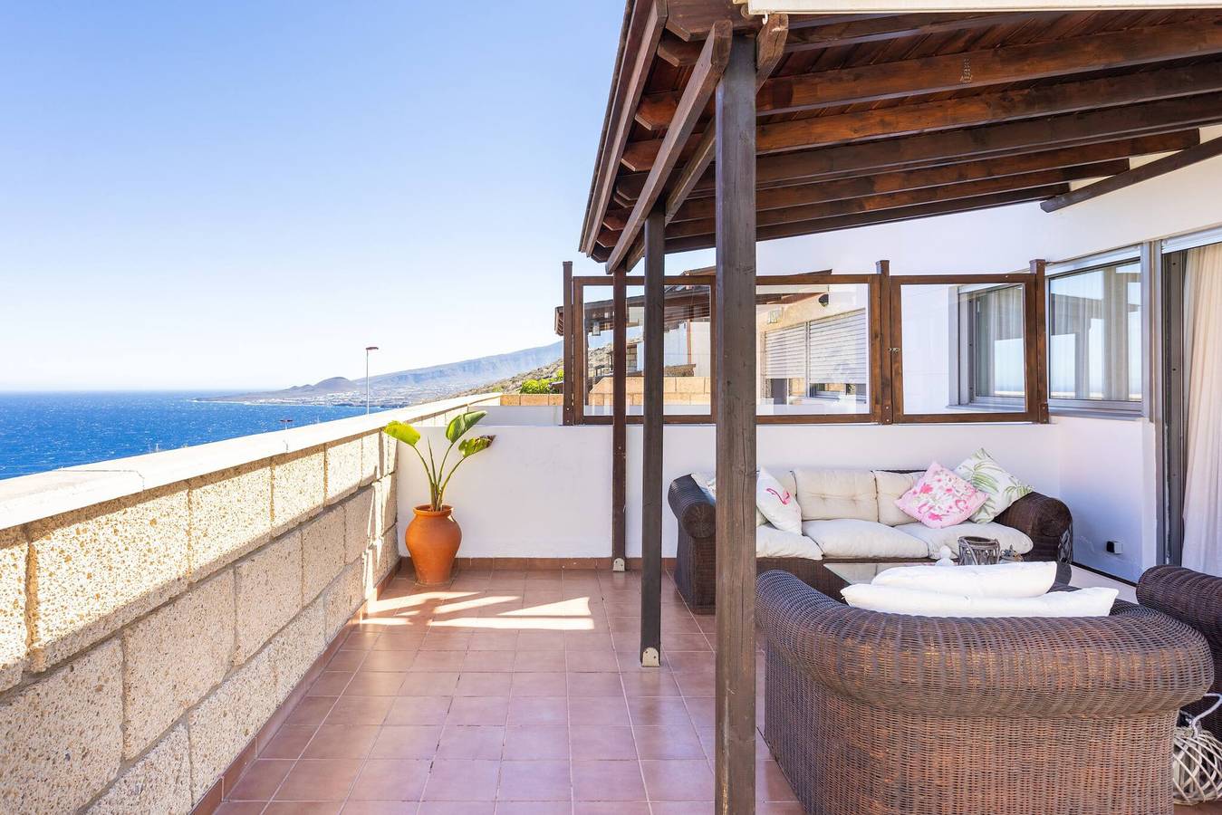 Holiday home for 6 people with garden in Candelaria, South Tenerife