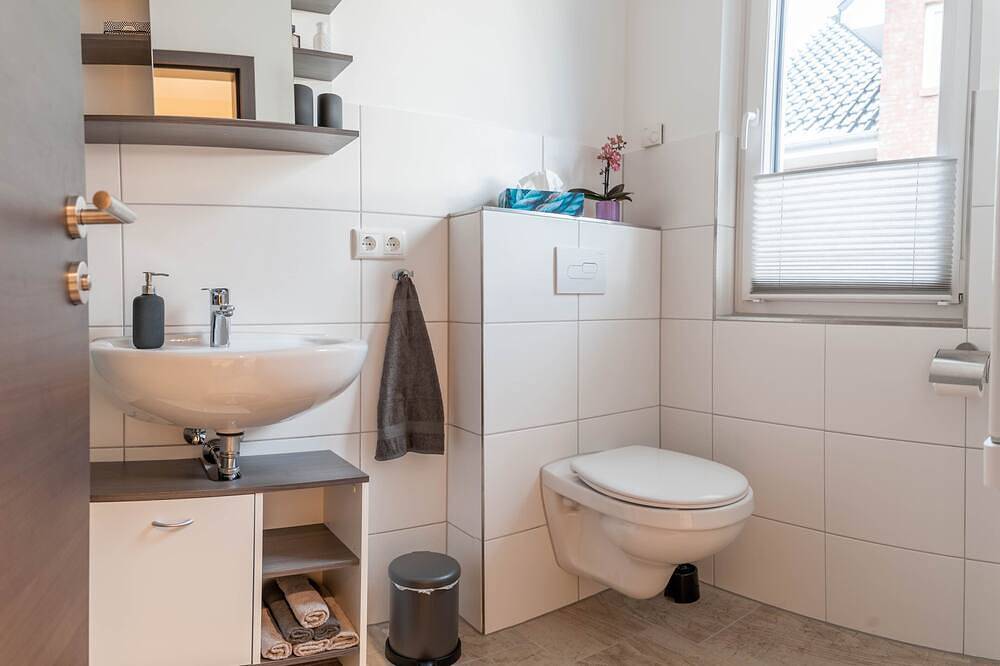 Holiday house \"Mainsee\" directly on the Müritz in Sietow-Dorf, Sietow