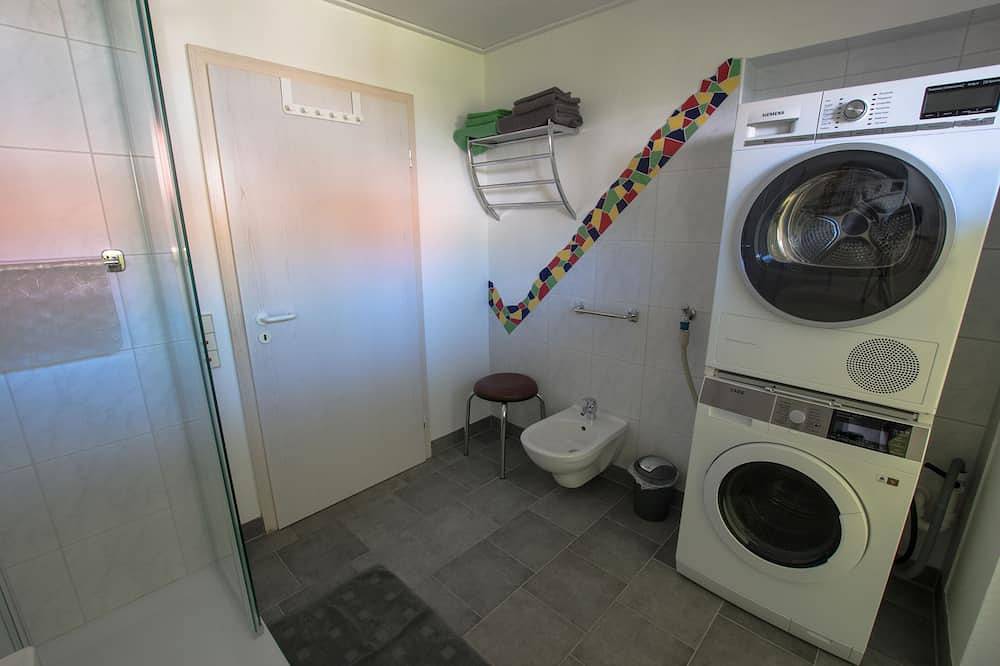 Ganze Wohnung, Haus Steinberg (Dtv 3 Sterne) - Herbi´s Ferienwohnung-Parterre Wohnung-\n Albcard in Burladingen, Neckar-Alb