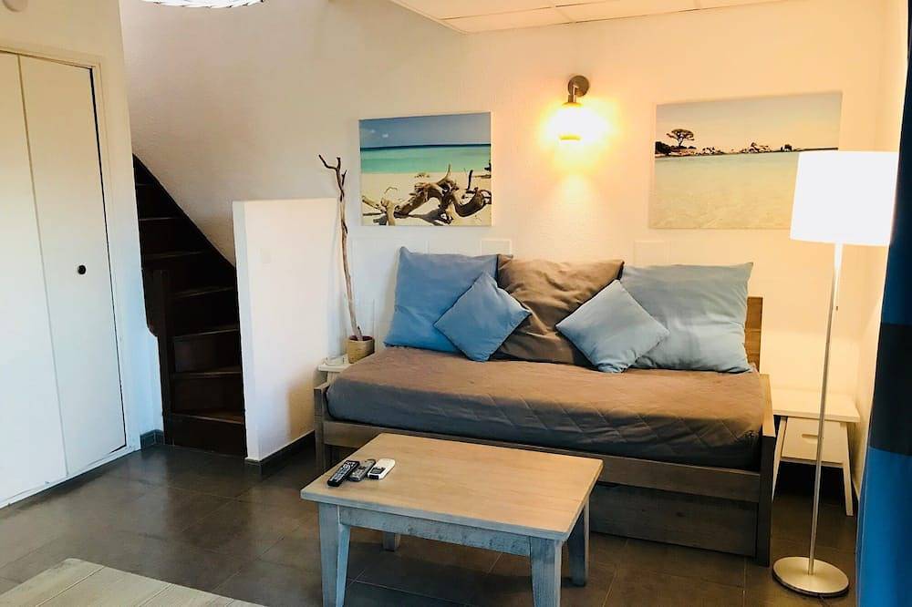 Mini villa dúplex con vistas al mar, terraza, barbacoa, a 5 minutos a pie de la playa de Santa Giulia in Santa Giulia, Porto Vecchio