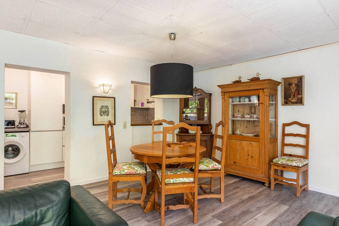 Ganze Wohnung, Apartment „Schöne 2-Zi-Whg Küche Bad Terrasse“ mit privater Terrasse, Garten & Wlan in Heusenstamm, Landkreis Offenbach