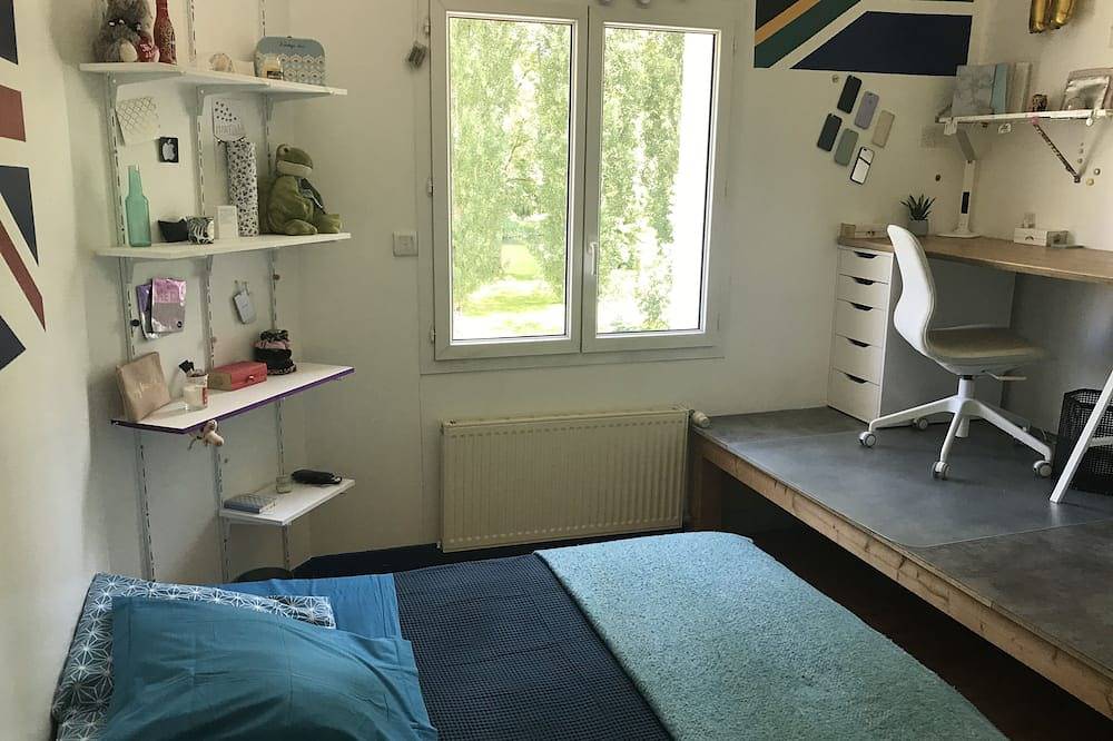 Agréable maison avec piscine privée chauffée en juillet et aout in Naintré, Vienne (France)