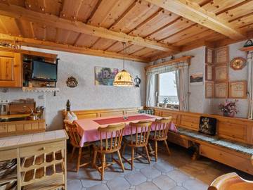 Ferienwohnung für 6 Personen, mit Garten und Balkon in Sonnen