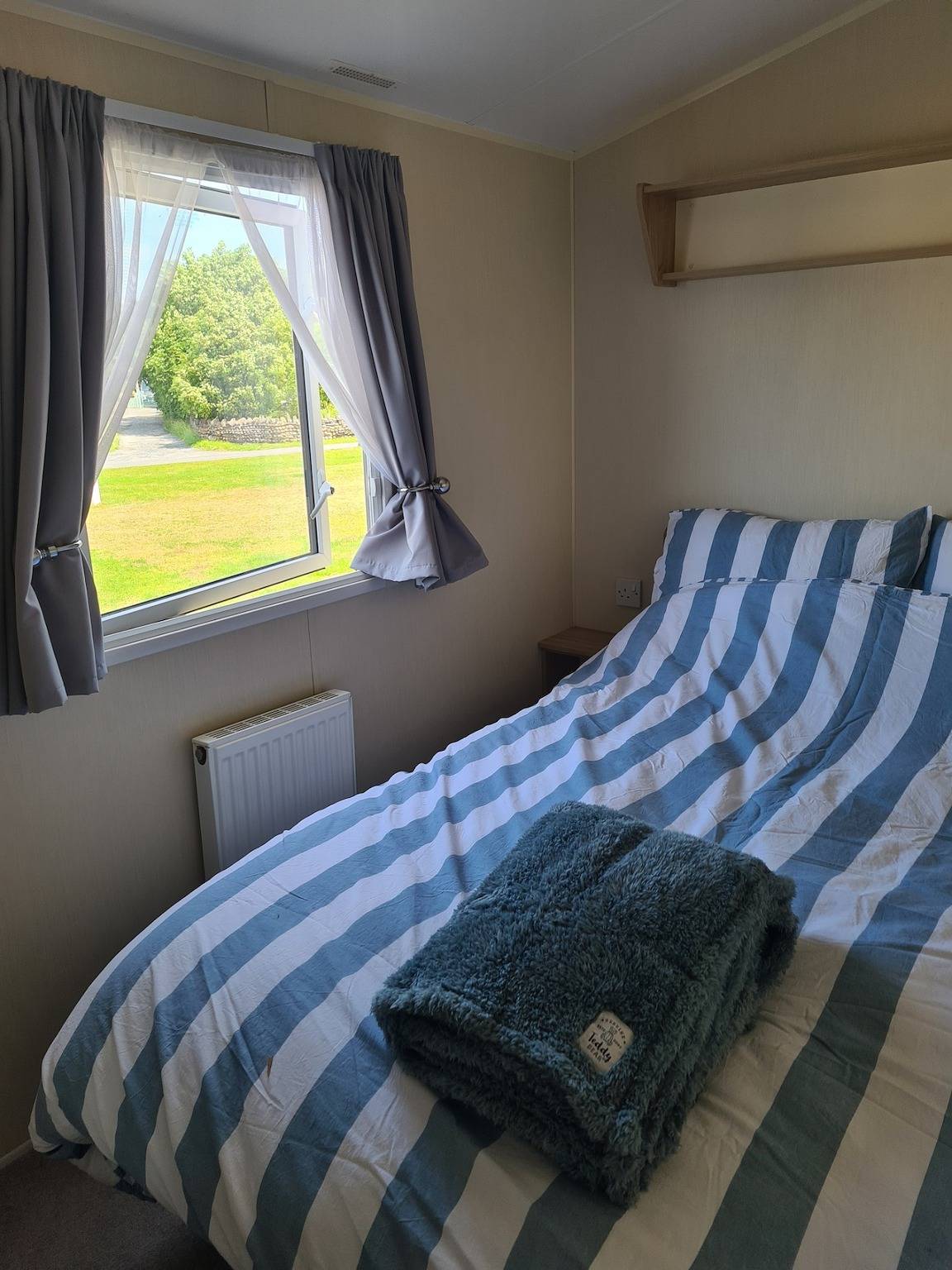 3 Bed Lodge - Sleeps 6 - Parking - Pets - Wifi in Lake District