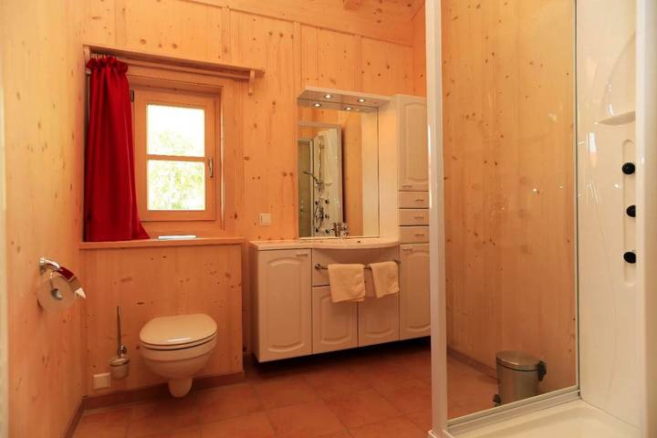 Chalet für 4 Personen, mit Ausblick und Terrasse, mit Haustier am Chiemsee - 4