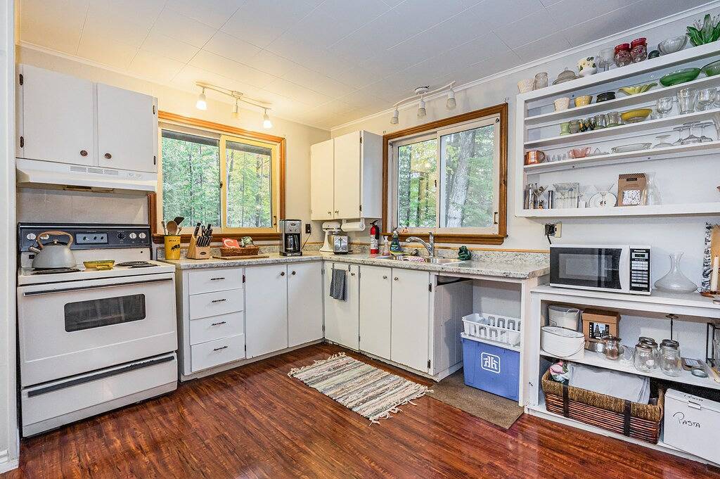 Cabin Rentals And Lodges for 6 Guests in Tobermory (Ontario), Lake Huron ON