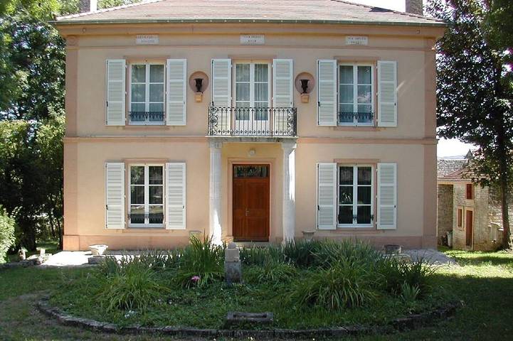 Chambre d’hôte pour 3 personnes, avec Jardin dans vallée de l'Ouche
