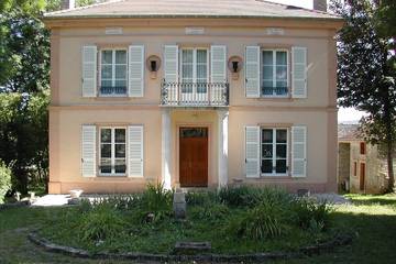 Chambre d’hôte pour 3 personnes, avec jardin dans vallée de l'Ouche