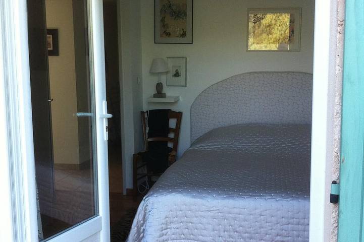 Location de vacances pour 10 personnes, avec jardin à Jouques - 2