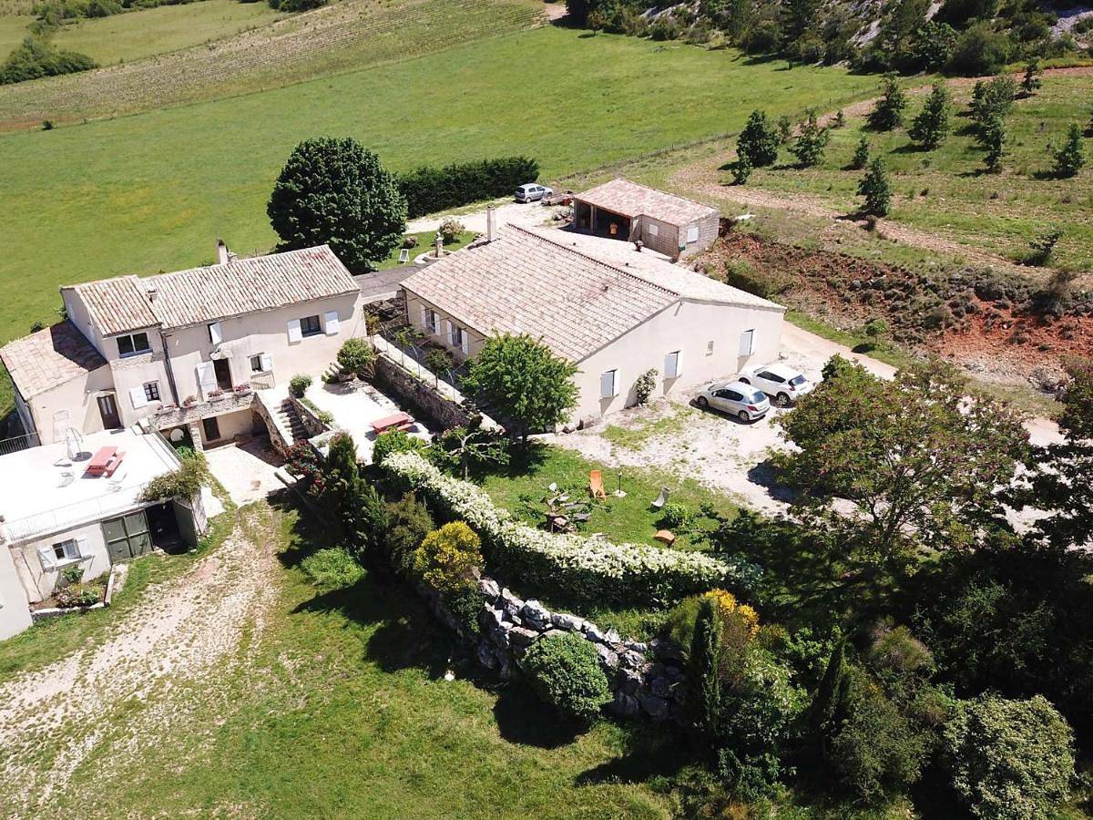 Double Room in Monieux, Parc naturel régional du Mont-Ventoux
