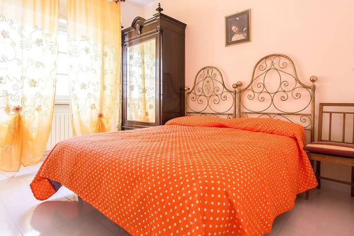 Villa für 8 Personen, mit Whirlpool und Balkon in Palermo - 3