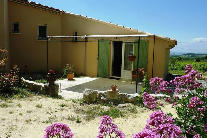 Gîte pour 4 personnes, avec jardin et terrasse à Venterol - 4