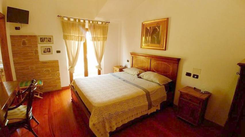 Location de vacances pour 4 personnes, avec Balcon et Terrasse ainsi que Jardin et Vue à Rosciano