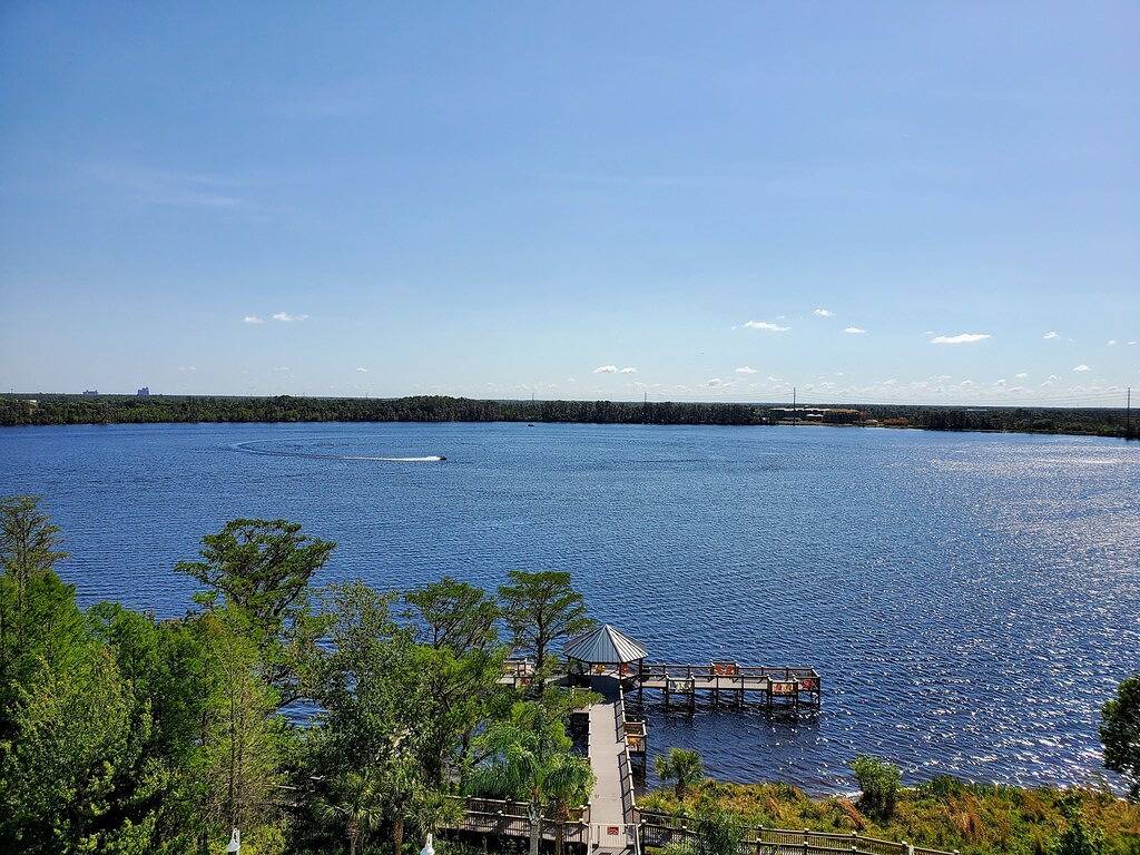 Ganze Wohnung, Upgraded Huge Lakefront 1Br/2Ba Blue Heron Beach Resort Condominium in Disney World