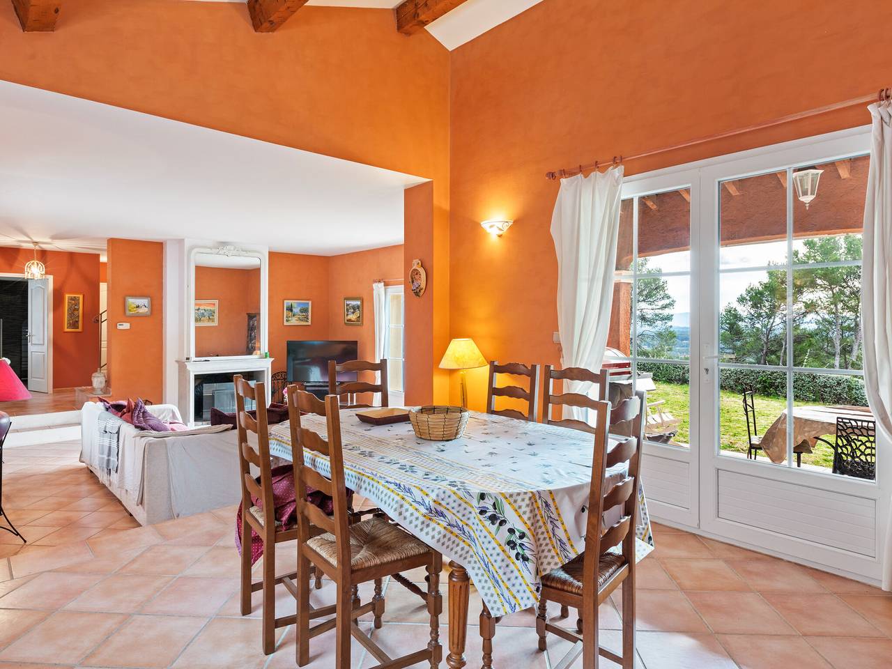 Villa in Lorgues met privézwembad in Lorgues, Draguignan en omgeving