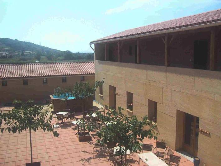 Location de vacances pour 2 personnes, avec jardin et piscine ainsi que jacuzzi et sauna à Théziers - 2