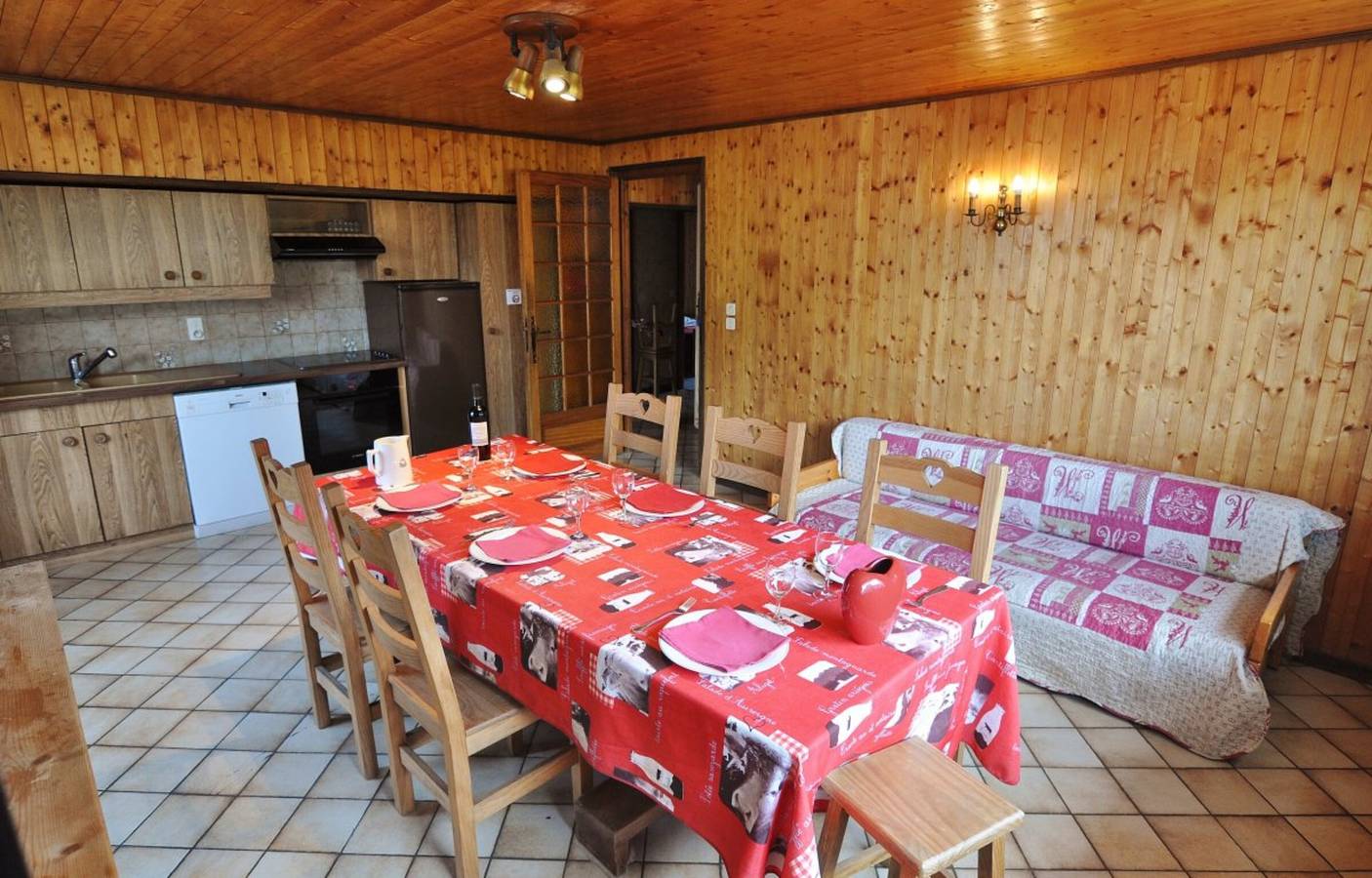 Ganze Wohnung, Apartment „Le Mont Chauffé“ mit Bergblick und Balkon in La Chapelle-d'Abondance, Les Portes du Soleil