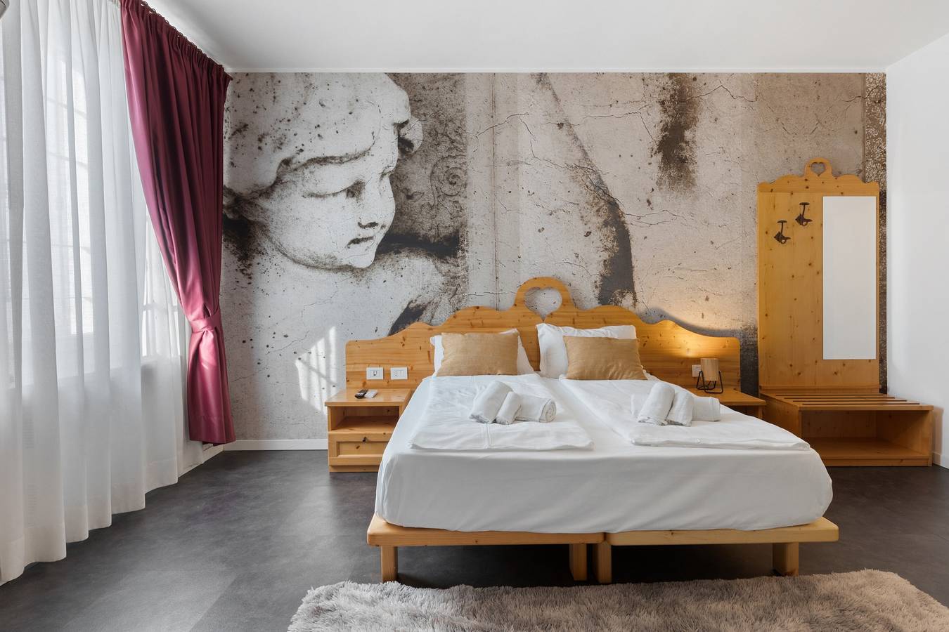 Suite Firenze mit Seeblick, Sauna, Whirlpool, Wlan & Klimaanlage in Garda, Gardasee-Berge