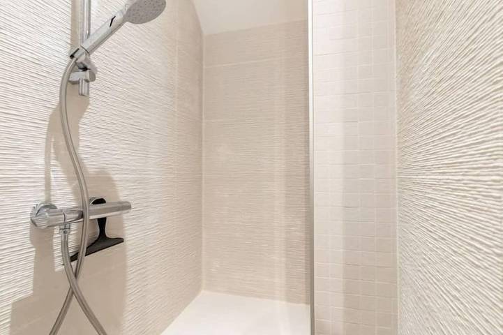 Gîte pour 4 personnes, avec terrasse dans Tour Solidor - 4