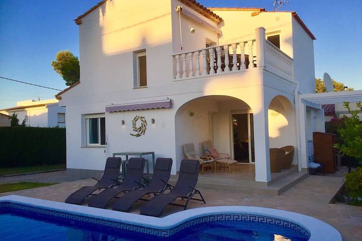 Villa pour 6 personnes, avec balcon et jardin à L'Ametlla de Mar