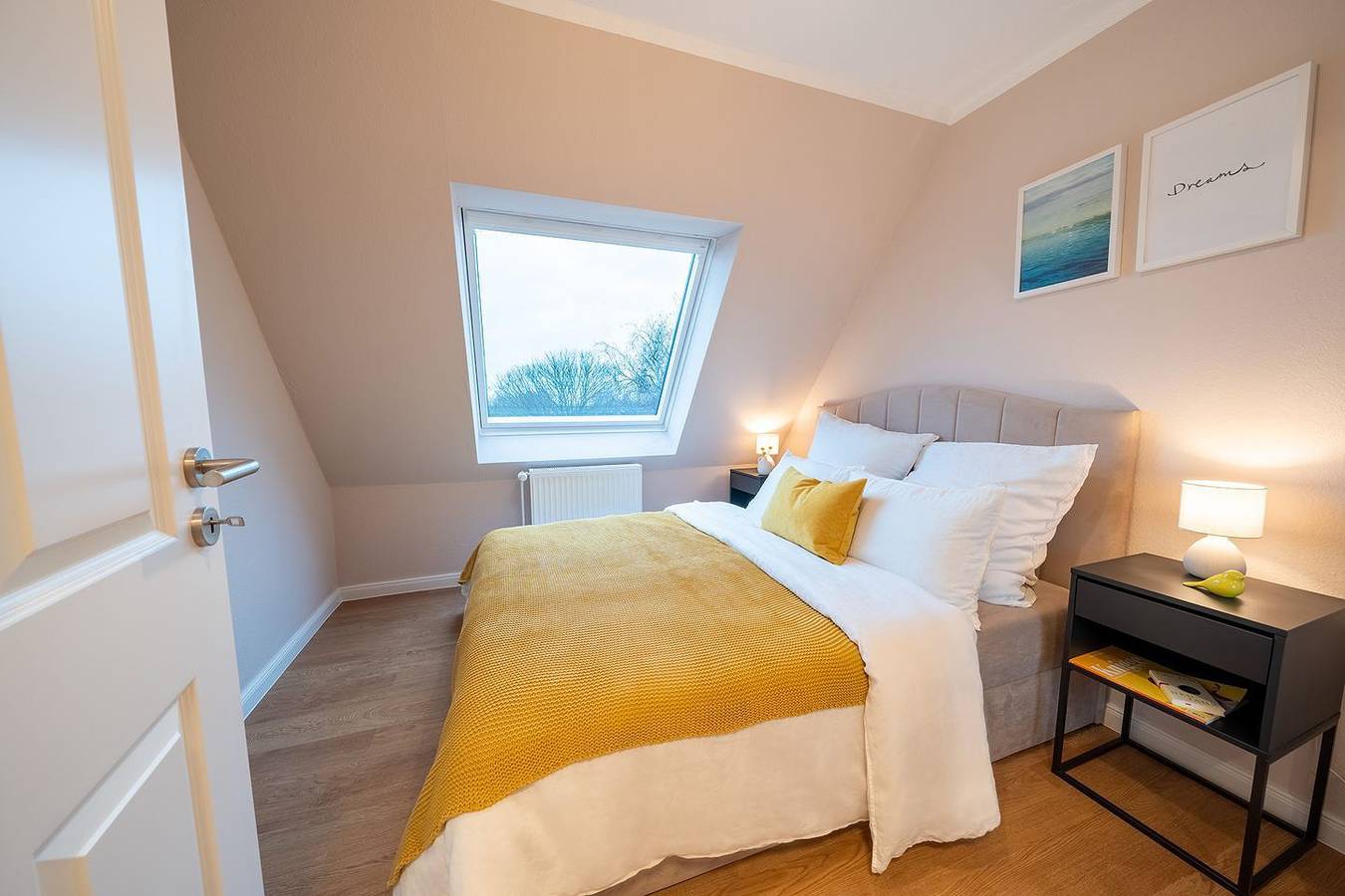 Ganze Wohnung, Ferienwohnung Hansekogge 4-18. Malerisch und mit Sauna. in Cappel-Neufeld, Nordholz