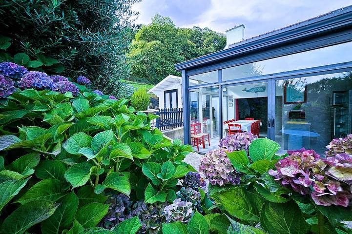 Ferienhaus für 9 Personen, mit Terrasse und Garten, mit Haustier - 1