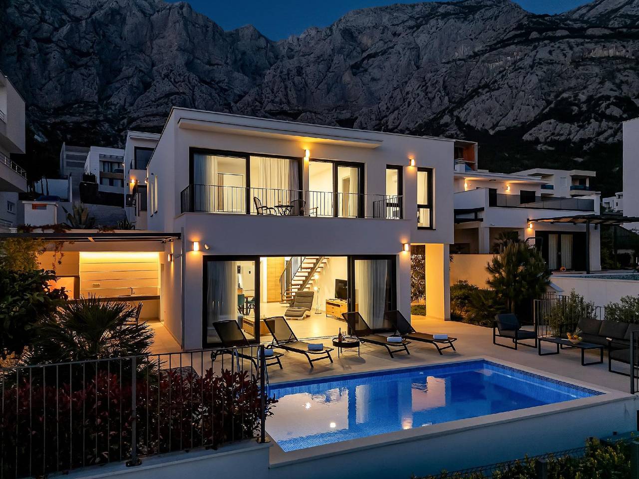 Holiday home complex - Villa Oliver in Veliko Brdo, Makarska