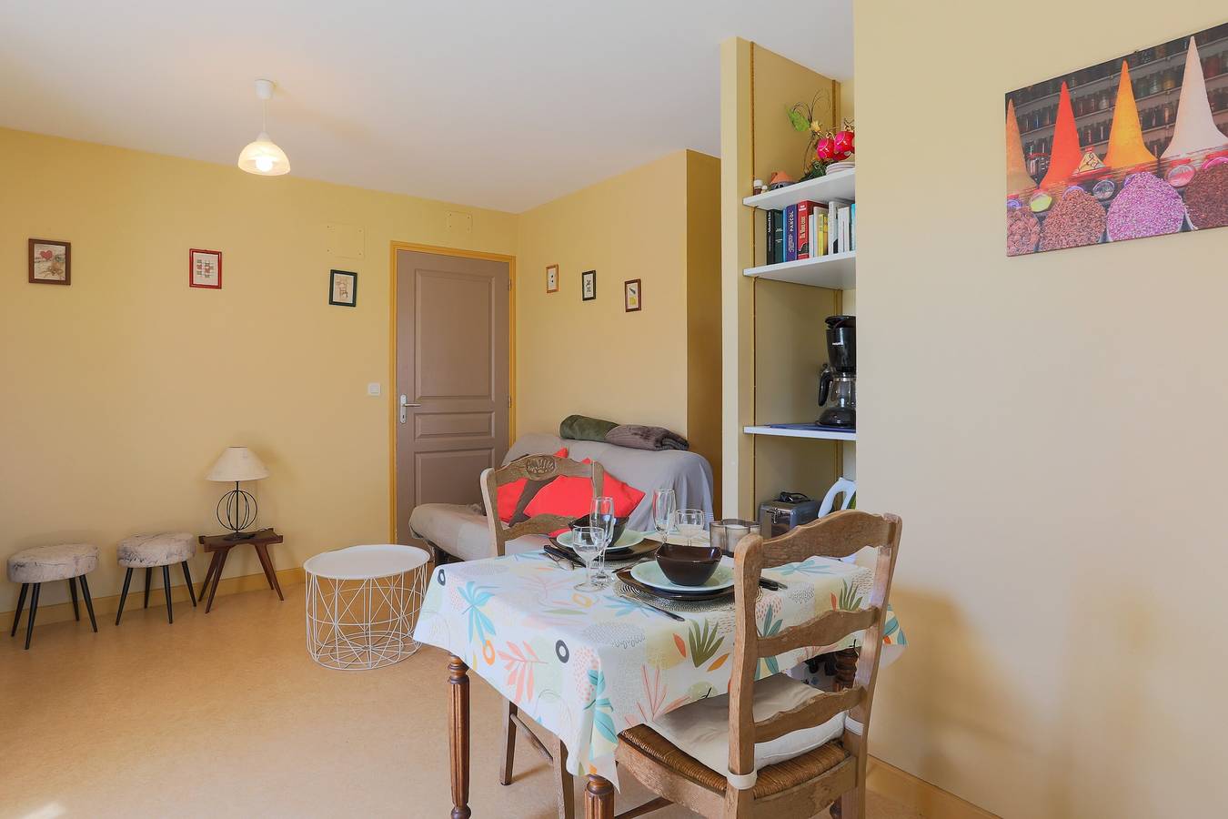Holiday Home 'Gîte Proche Mer 800 M' with Private Terrace, Shared Garden and Wi-Fi in Plouézec, Côte de Goëlo
