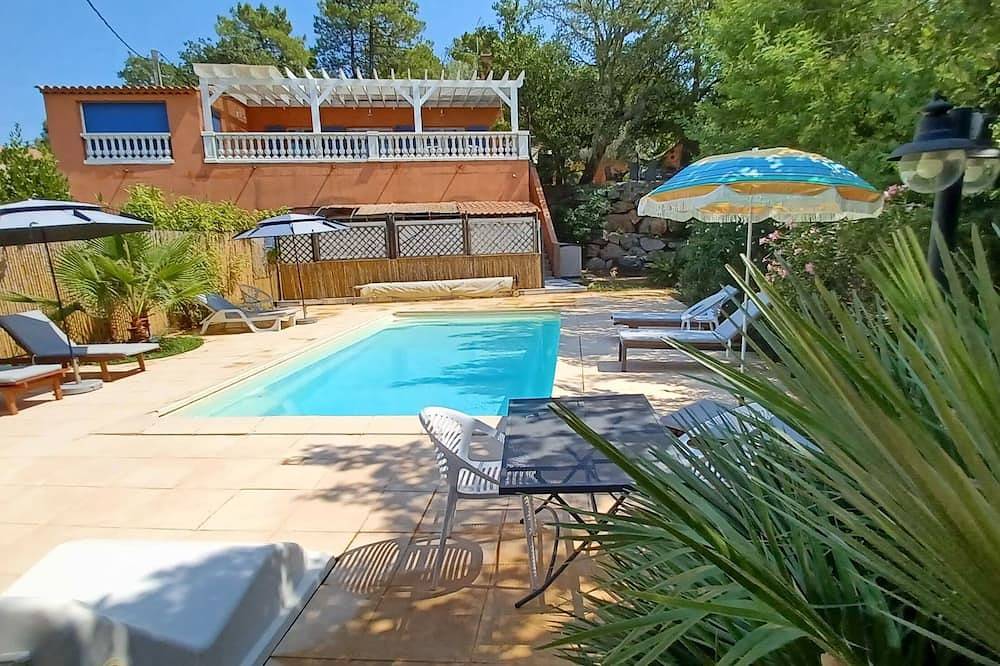 Luxuriöse provenzalische Villa an der französischen Riviera in ruhiger Lage mit Balneopool ncc, 6p in Vidauban, Draguignan Region