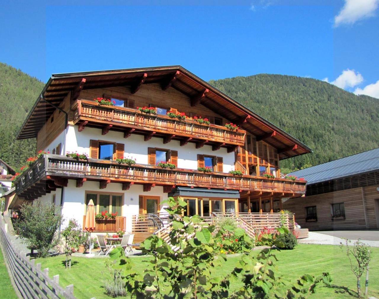 Haus am Mühlbach in Gailtaler Alpen, Weissensee