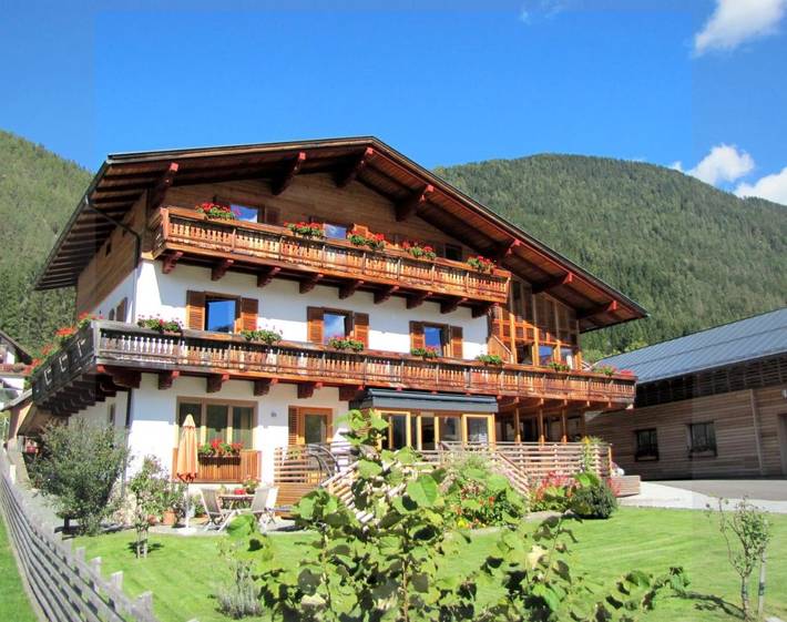Vakantiewoning voor 2 personen, with Balkon and Terras as well as Tuin in Weissensee