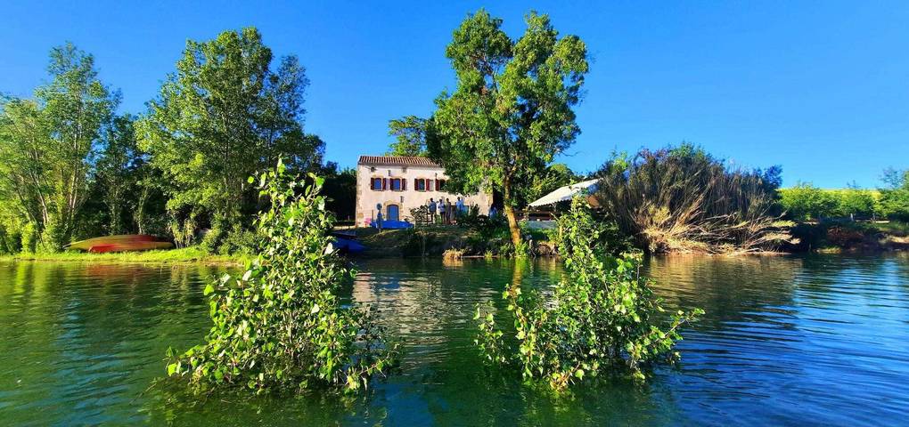 Gîte pour 15 personnes, avec jardin
