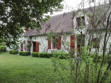 Gîte pour 8 personnes, avec terrasse et jardin à Saint-Aignan