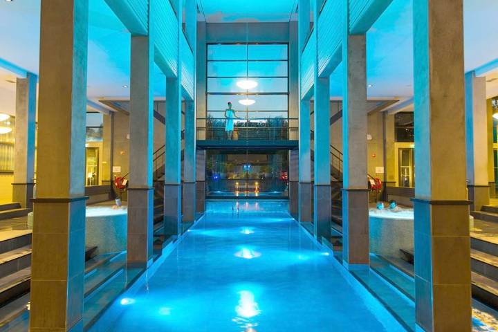 Hôtel pour 2 personnes, avec Jacuzzi et Terrasse ainsi que Jardin et Piscine à Amsterdam