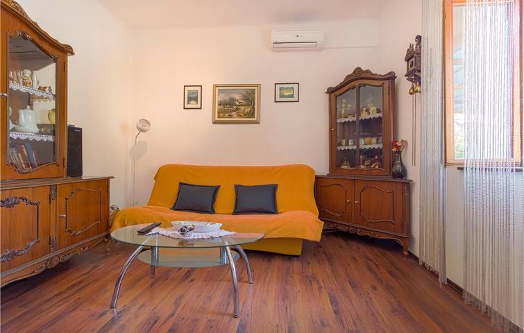 Charmante 2-Zimmer-Wohnung mit Terrasse, WLAN und Parkplatz in der Nähe der Küste von Sali in Sali, Dugi Otok