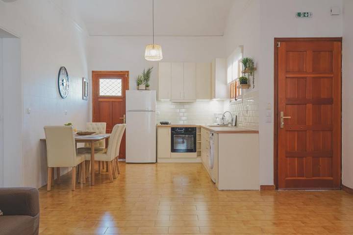 Appartement de vacances pour 4 personnes, avec Balcon ainsi que Terrasse et Vue